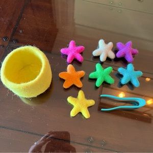 Lovevery Transfer Tweezers & Felt Stars